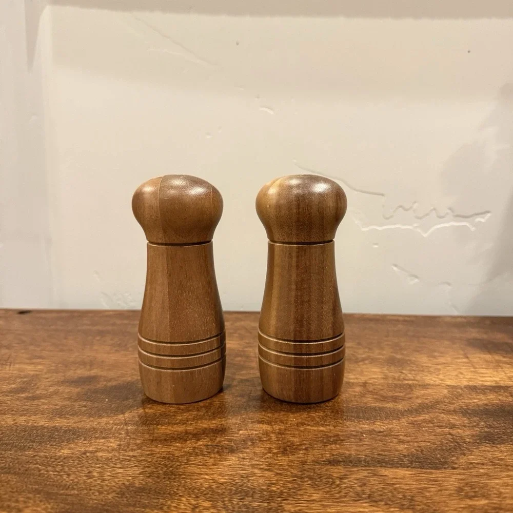 Acacia Turned Wood‎ Salt Shaker & Pepper Shaker Set 2 Piece Handmade